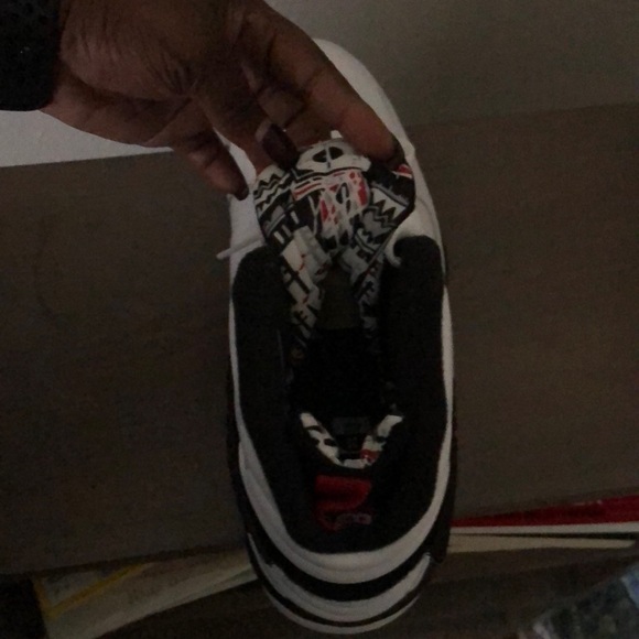 Jordan’s Retro 8 - Picture 3 of 6